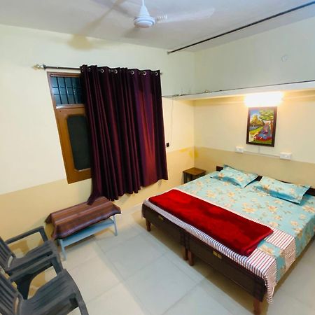 Negi Lodge Chandigarh Exterior photo